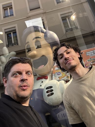 Selfie imprimé à la boutique Offline Store